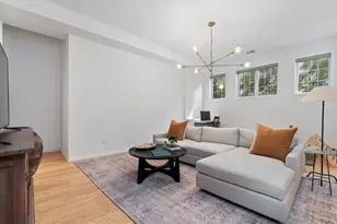1322 W Belmont Ave, Chicago, IL 60657 - Photo 24