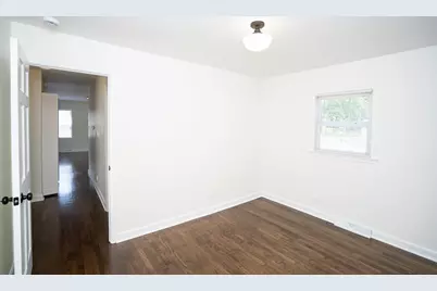 15331 Willow Lane, Markham, IL 60428 - Photo 10