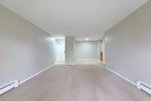 1473 N Winslowe Dr, Palatine, IL 60074 - Photo 8
