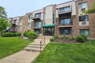 1473 N Winslowe Dr, Palatine, IL 60074 - Photo 1