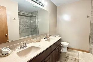 643 Lindgren Ln, Belvidere, IL 61008 - Photo 48