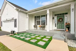 2655 Fairfax Way, Yorkville, IL 60560 - Photo 2