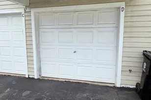 1545 Woodcutter Ln, Wheaton, IL 60189 - Photo 2