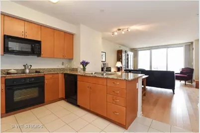 807 Davis Street #1110, Evanston, IL 60201 - Photo 2