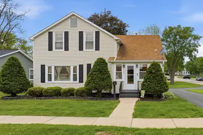 503 S Wells Street, Sandwich, IL 60548 - Photo 2