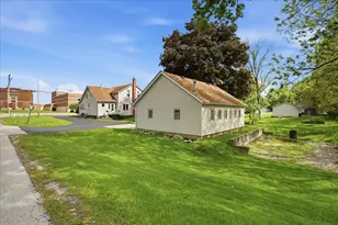 503 S Wells St, Sandwich, IL 60548 - Photo 6