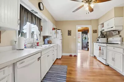 503 S Wells Street, Sandwich, IL 60548 - Photo 12