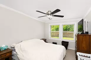 817 Stamford Ct, Schaumburg, IL 60193 - Photo 10