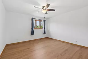 160 Aster Ln, Hoffman Estates, IL 60169 - Photo 40