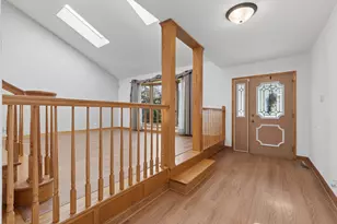 160 Aster Ln, Hoffman Estates, IL 60169 - Photo 6