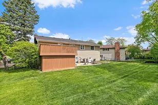 1097 Stratham Ct, Schaumburg, IL 60193 - Photo 30