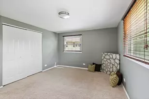 1097 Stratham Ct, Schaumburg, IL 60193 - Photo 12