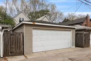 3813 N Hermitage Ave, Chicago, IL 60613 - Photo 24