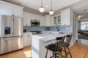 3813 N Hermitage Ave, Chicago, IL 60613 - Photo 8