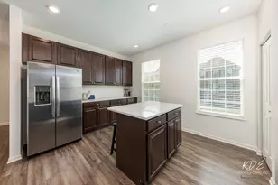 2002 Stuttle Rd, Batavia, IL 60510 - Photo 2