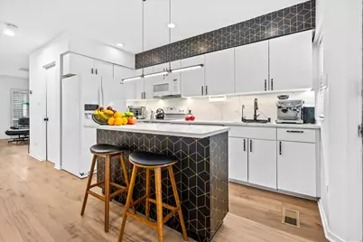 102 South Boulevard #A, Evanston, IL 60202 - Photo 8