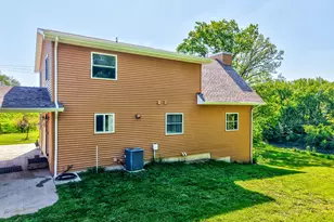 2028 S Bloomington St, Streator, IL 61364 - Photo 6