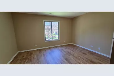1751 Plymouth Court #B, Wheaton, IL 60189 - Photo 16