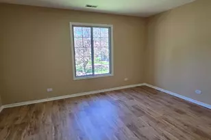 1751 Plymouth Ct, Wheaton, IL 60189 - Photo 16