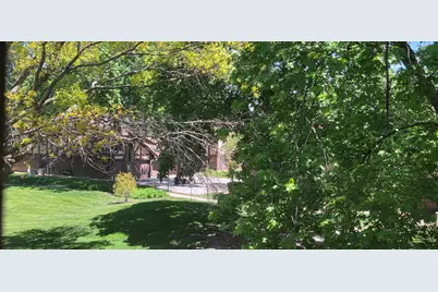 1751 Plymouth Court #B, Wheaton, IL 60189 - Photo 22
