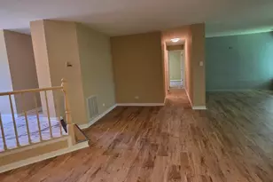 1751 Plymouth Ct, Wheaton, IL 60189 - Photo 6