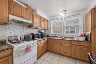 2626 W Balmoral Ave, Chicago, IL 60625 - Photo 6
