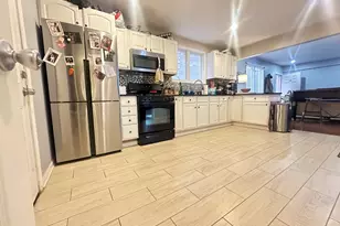 1014 W 19th St, Chicago, IL 60608 - Photo 6