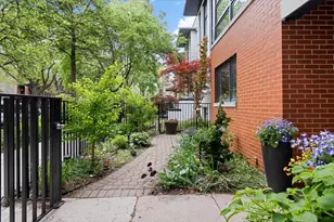1726 N Winchester Ave, Chicago, IL 60622 - Photo 4