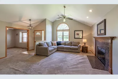 219 Wolverine Drive, Oswego, IL 60543 - Photo 2