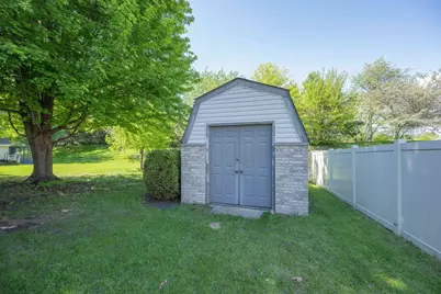 219 Wolverine Drive, Oswego, IL 60543 - Photo 16
