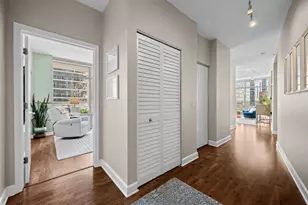 100 E 14th St, Chicago, IL 60605 - Photo 16