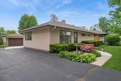 428 S Beverly Street, Wheaton, IL 60187 - Photo 2