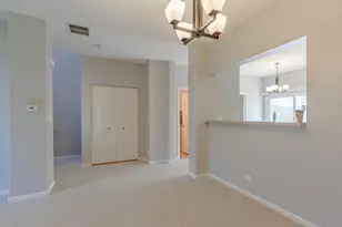 619 Cary Woods Cir, Cary, IL 60013 - Photo 6