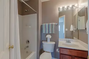 619 Cary Woods Cir, Cary, IL 60013 - Photo 20