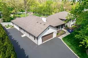 8915 Wildrose Ln, Marengo, IL 60152 - Photo 2