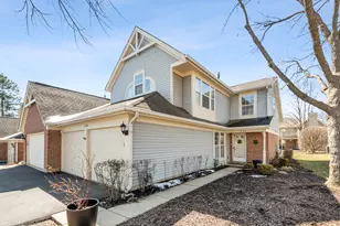 2108 Glasgow Ct, Hanover Park, IL 60133 - Photo 2