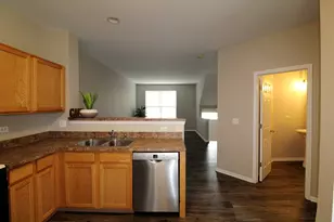 125 Station Park Cir, Grayslake, IL 60030 - Photo 12