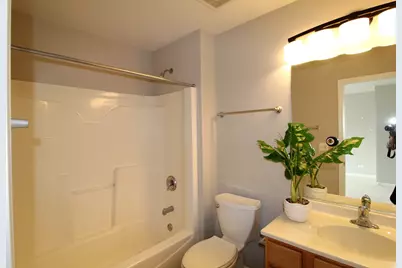 125 Station Park Circle #125, Grayslake, IL 60030 - Photo 18