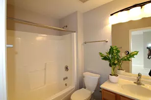 125 Station Park Cir, Grayslake, IL 60030 - Photo 18