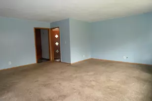 450 Michigan Ave, Aurora, IL 60506 - Photo 4
