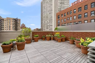 422 W Deming Place #4, Chicago, IL 60614 - Photo 8