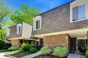 1623 W Belle Plaine Ave, Chicago, IL 60613 - Photo 2