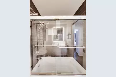 1623 W Belle Plaine Avenue, Chicago, IL 60613 - Photo 26