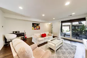 1623 W Belle Plaine Ave, Chicago, IL 60613 - Photo 4