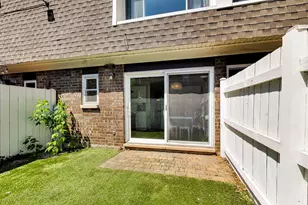 1623 W Belle Plaine Ave, Chicago, IL 60613 - Photo 12