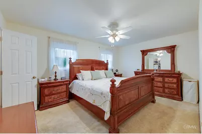 942 W Clearwater Street, Roselle, IL 60172 - Photo 24