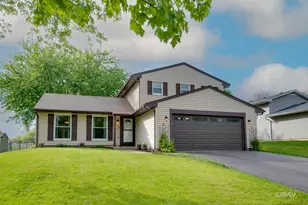 942 W Clearwater St, Roselle, IL 60172 - Photo 4