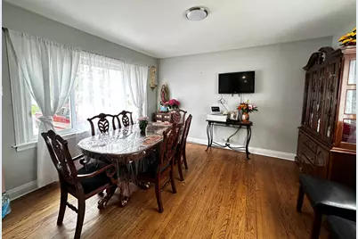 633 S Elmwood Avenue, Waukegan, IL 60085 - Photo 6