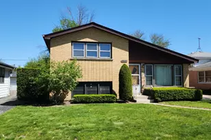 5312 Kimball Pl, Oak Lawn, IL 60453 - Photo 1