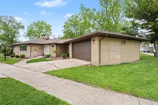 18289 Burnham Ave, Lansing, IL 60438 - Photo 24